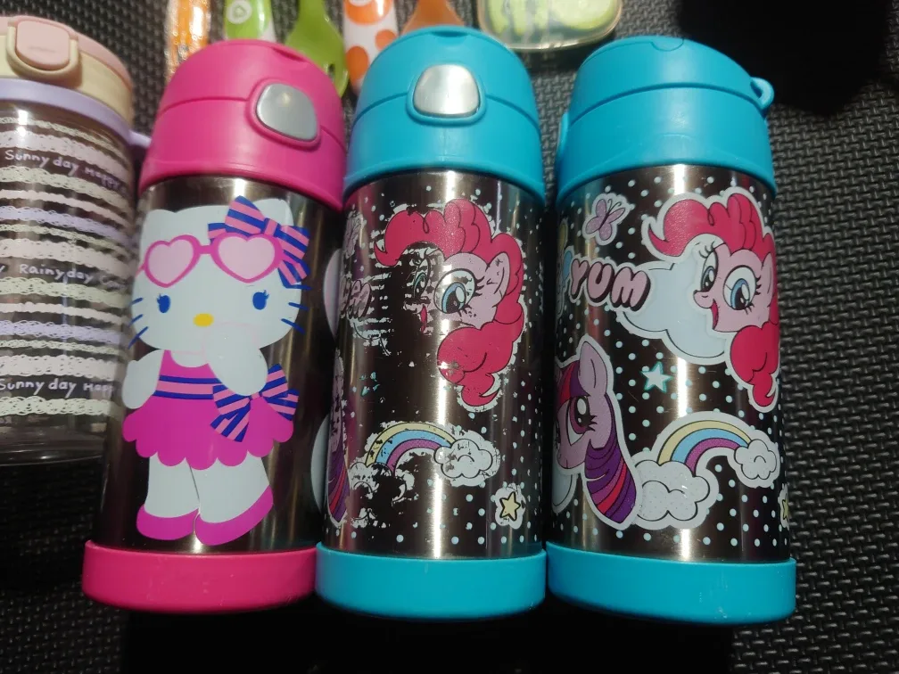 Kids' Water Bottles & Utensils Bundle image indicator(4)