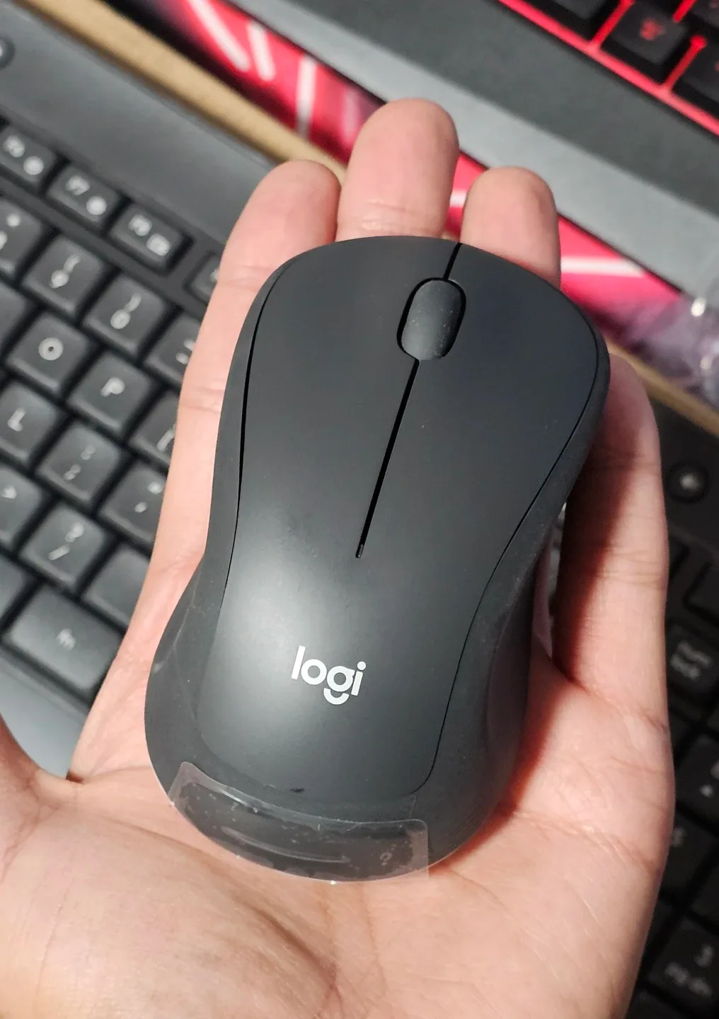 New Logitech MK540 Advanced Wireless Keyboard and Mouse image indicator(5)