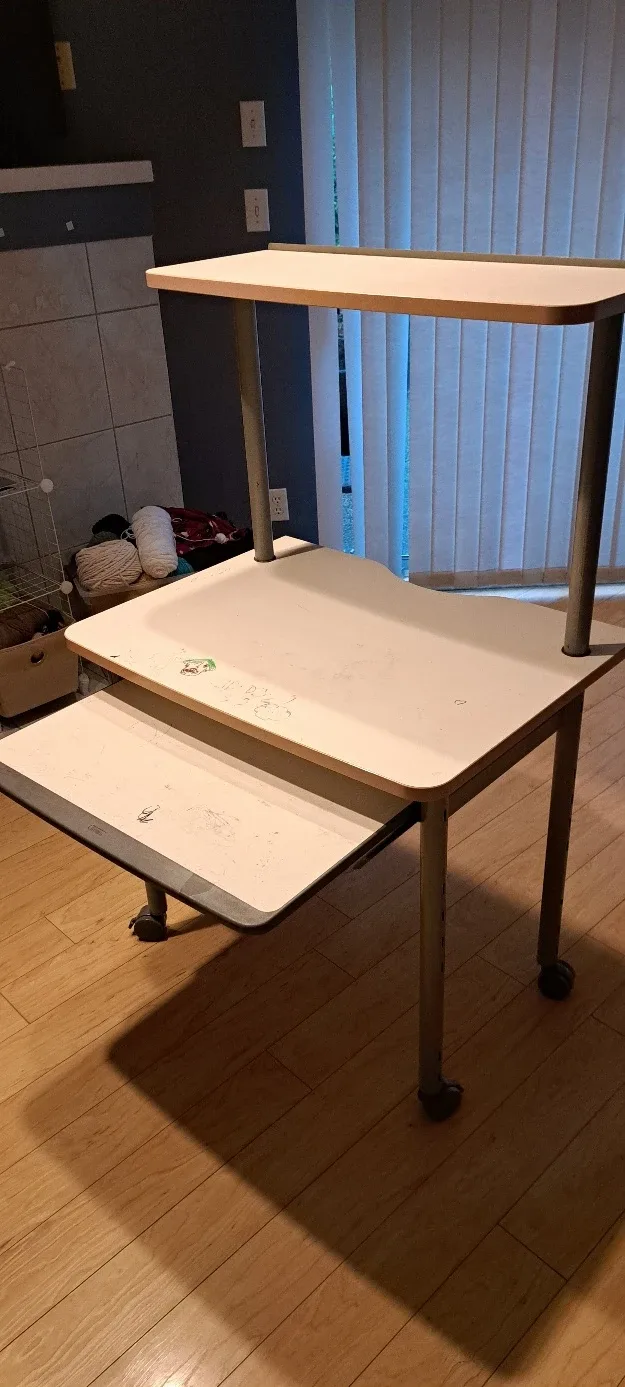 Rolling Adjustable Height Desk image indicator(3)