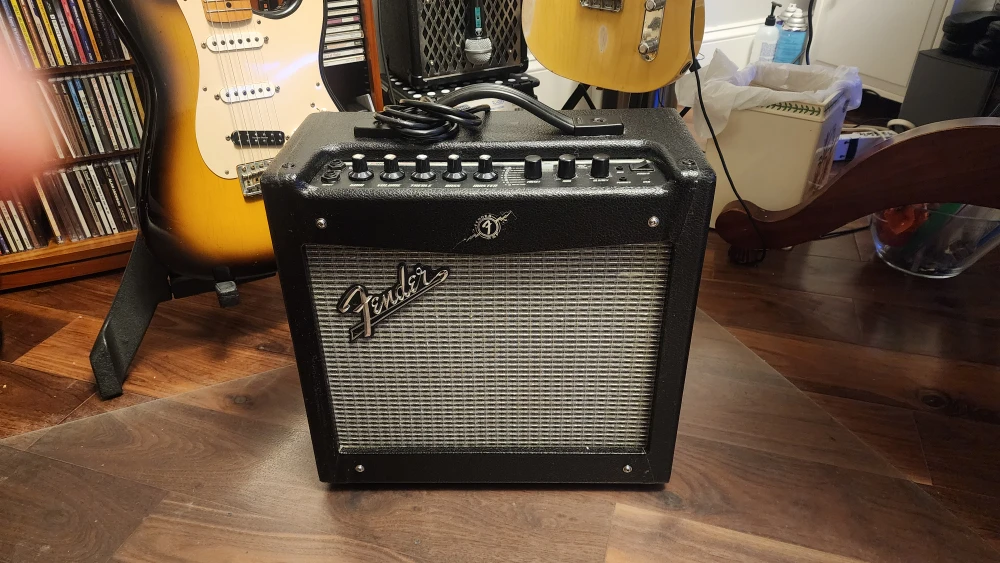 Fender Mustang I V.2 Guitar Amplifier