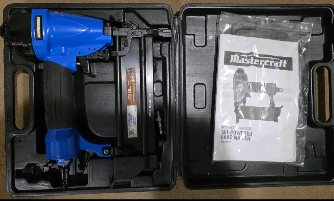 Like New Mastercraft Air Powered Brad Nailer With Nails And Oil