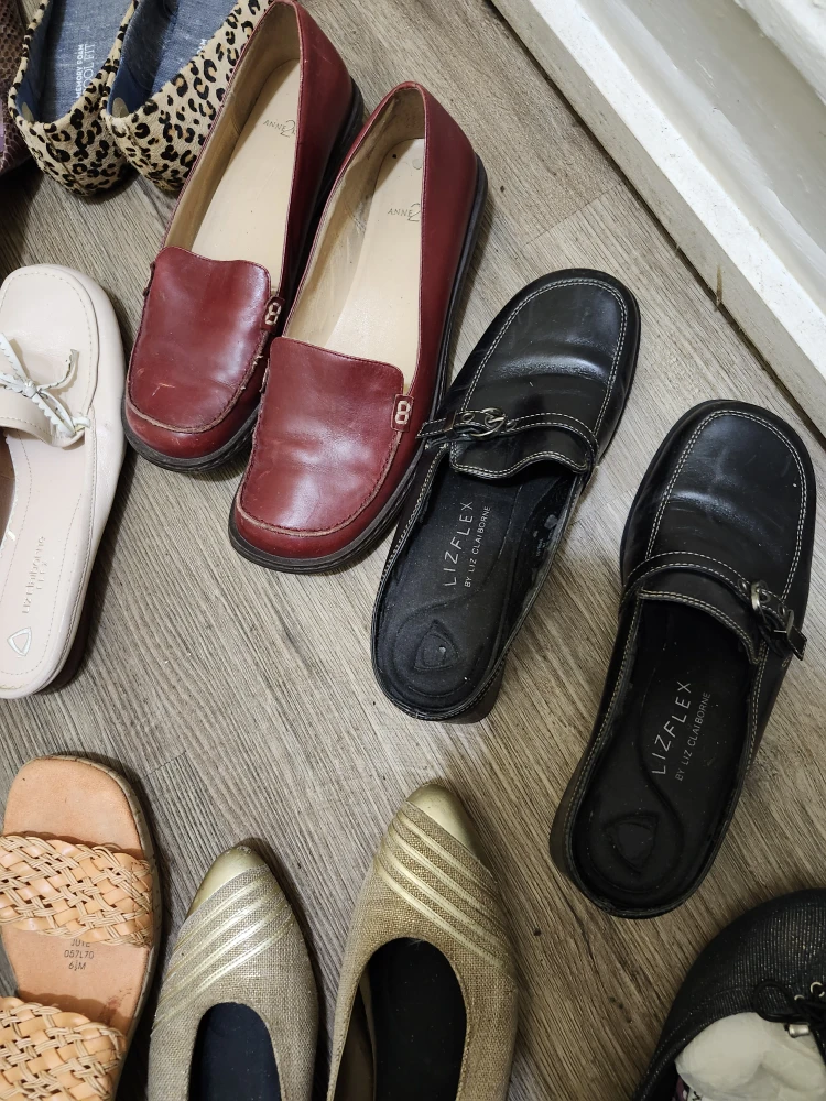 Liz Claiborne Lizflex Loafers - photo 2