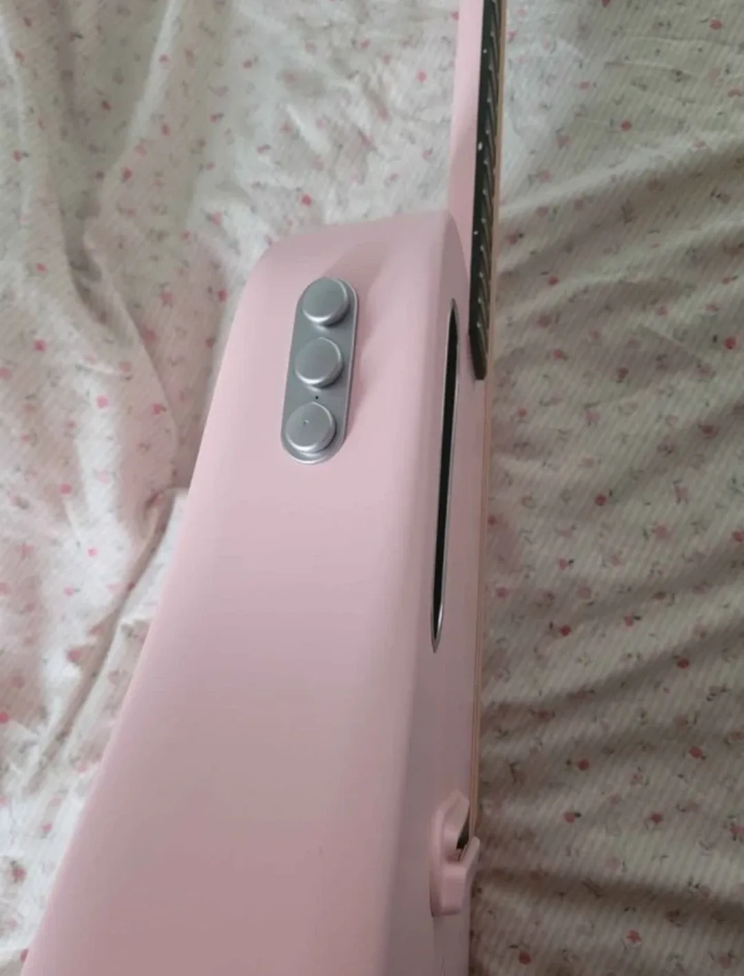 Lava me 2 Pink Acoustic-Electric Guitar w/ Case image indicator(2)