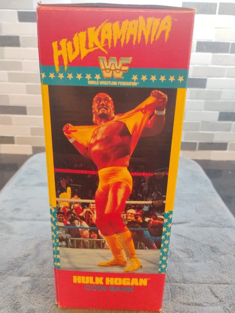 Vintage 1991 Hulk Hogan Titan Sports WWF Hulkamania Coin Bank image indicator(3)