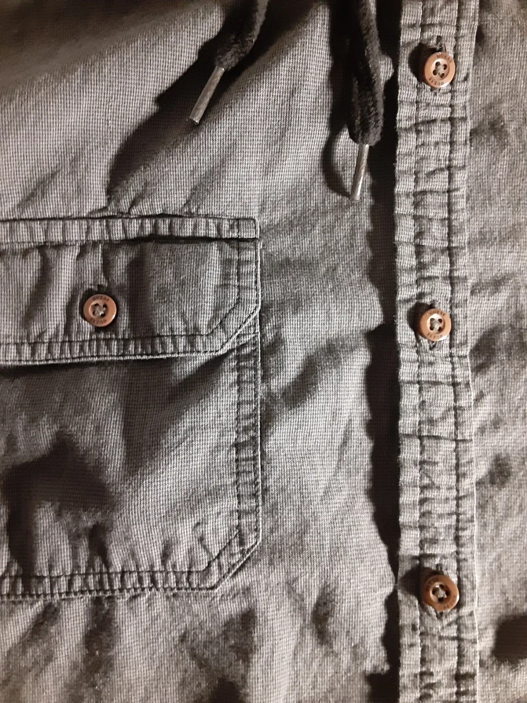 Guess - Long Sleeve Hooded Button-Up Shirt | S: LG image indicator(2)