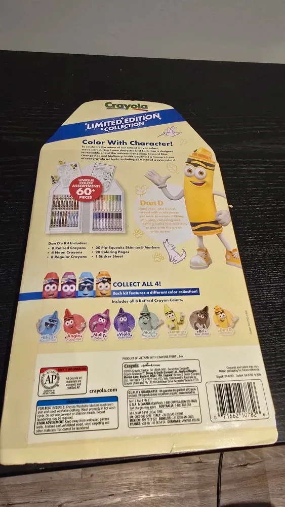Crayola Limited Edition Art Set - NEW image indicator(2)