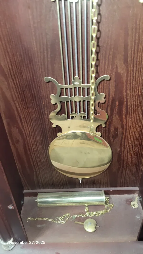 Grandfather Clock - Beautiful Statement Piece image indicator(3)