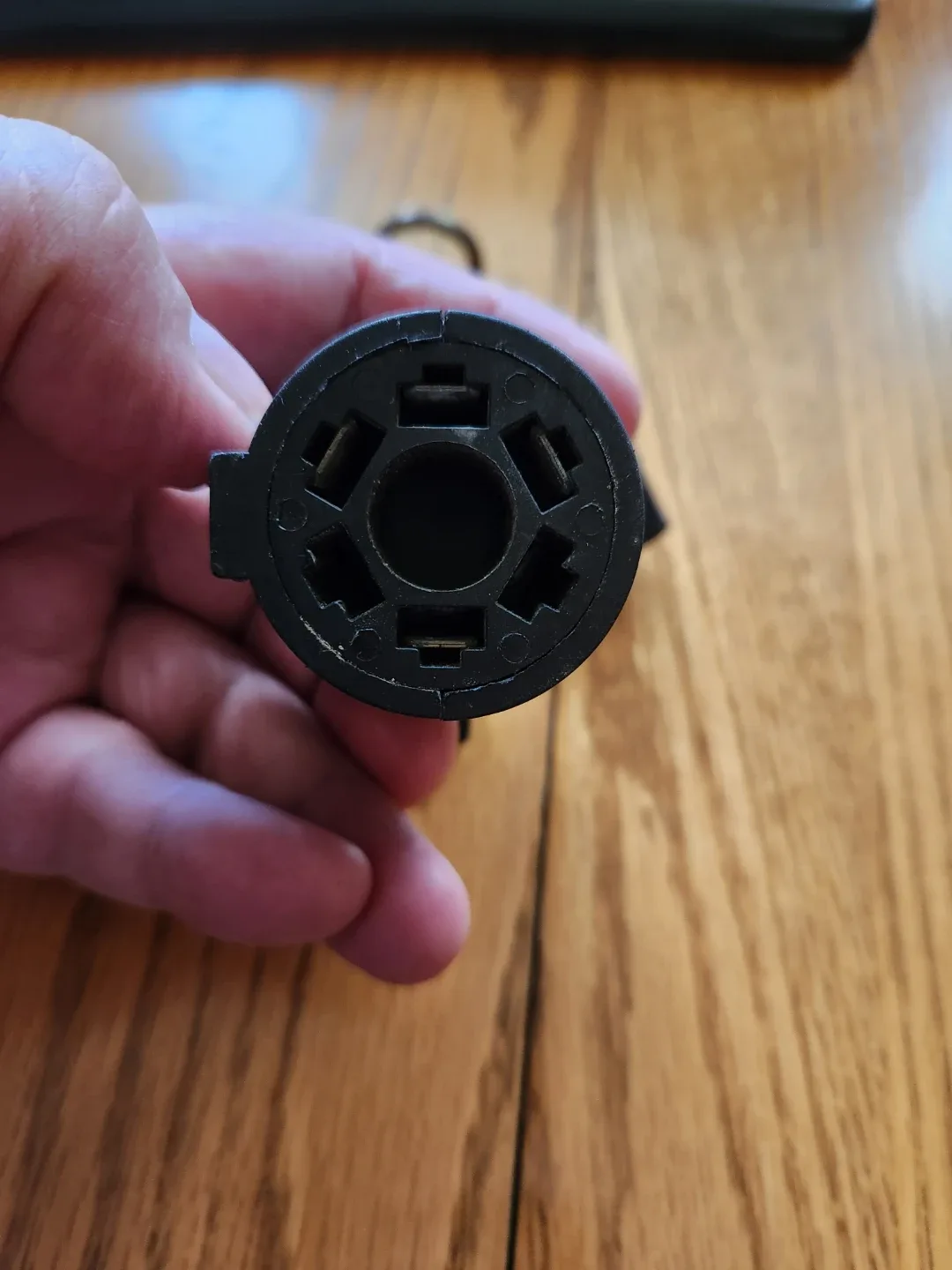 Hitch pin and light plug image indicator(3)