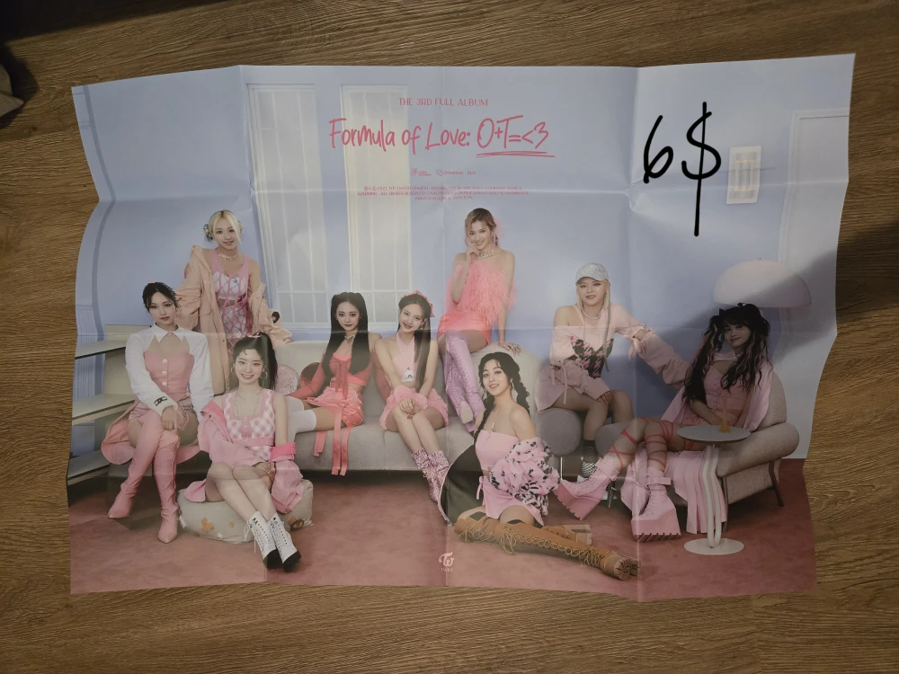 TWICE STAYC kpop photocards posters inclusions - photo 5