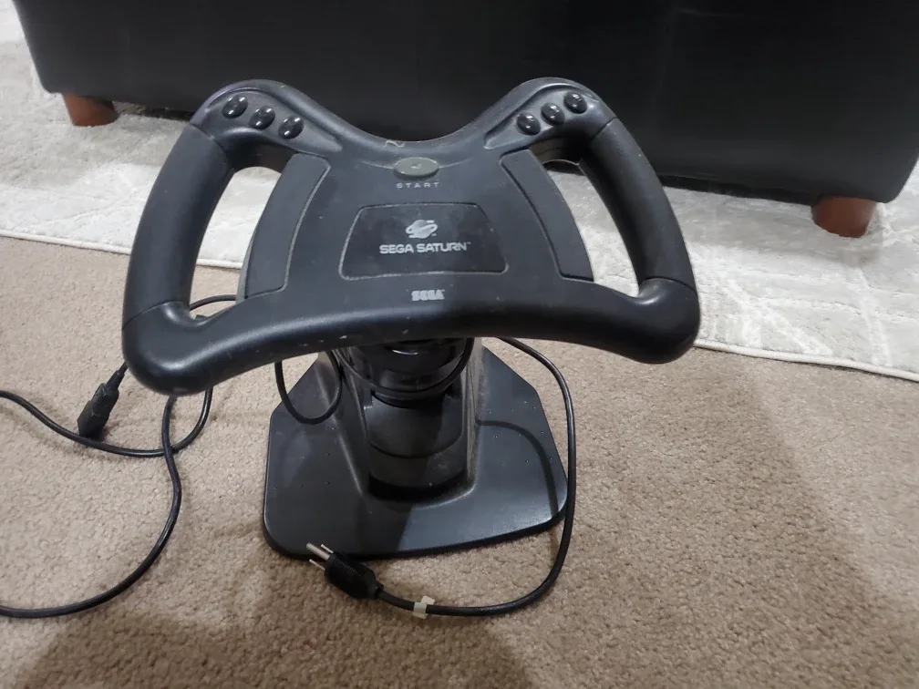 Sega Saturn Console, Games, and Accessories image indicator(4)