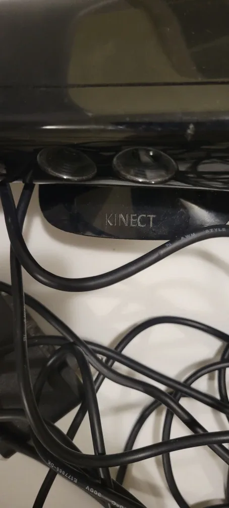 Xbox 360 Kinect Sensor image indicator(3)