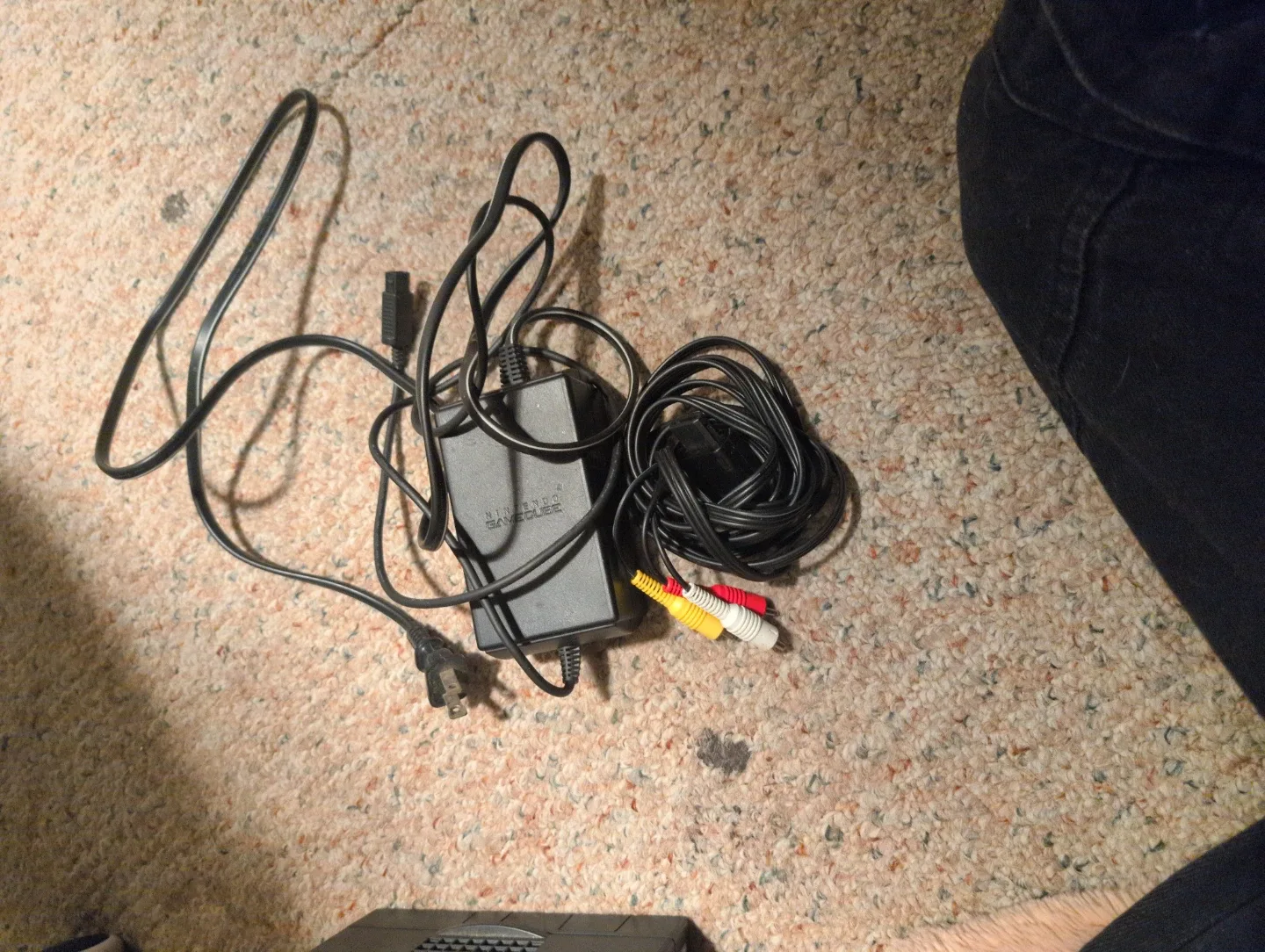 Nintendo GameCube Console - Black image indicator(2)