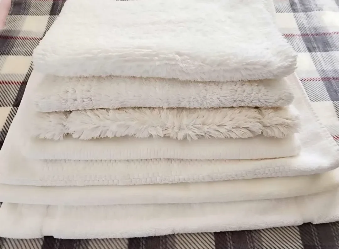 BATHROOM RUGS image indicator(2)