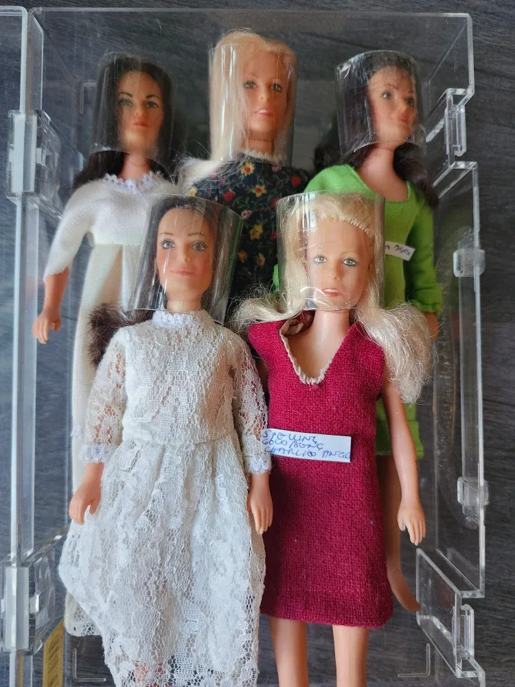 VINTAGE CHARLIES ANGELS DOLL 5 LOT image indicator(7)