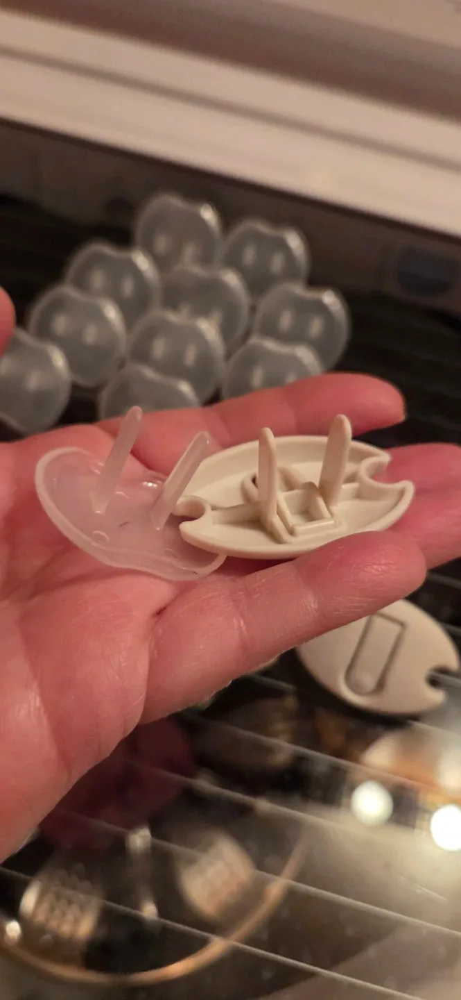 Outlet Plugs Child Safety Covers image indicator(2)