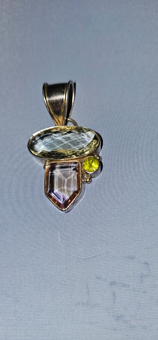 🥕Gemstone Pendant sterling silver 9.25🥕 thumbnail