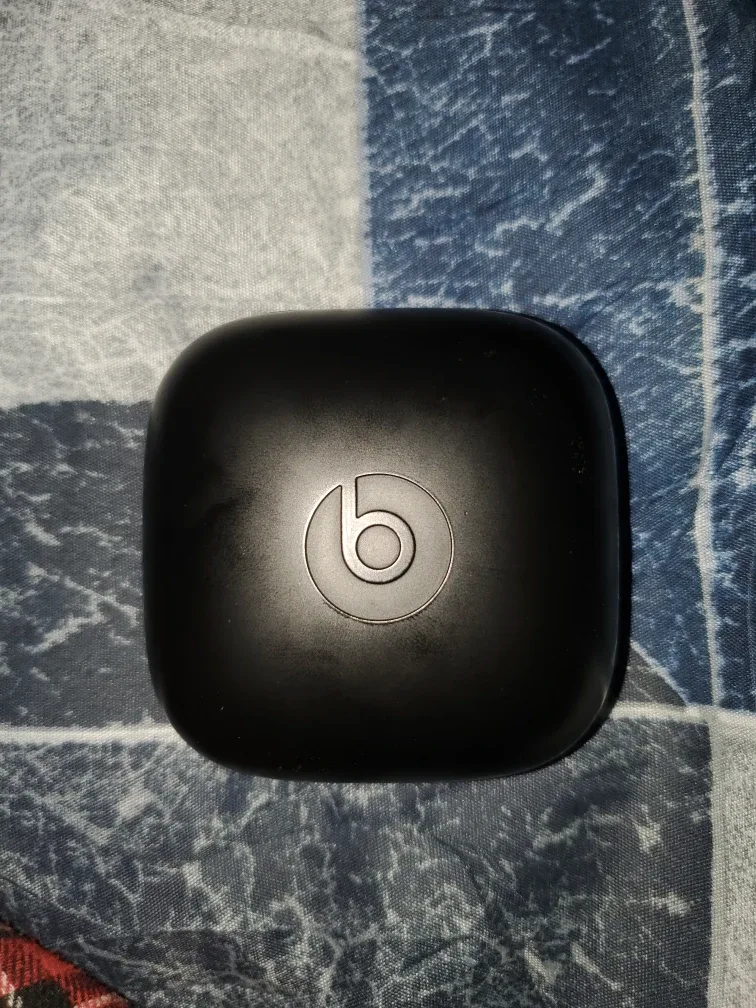 Beats Powerbeats Pro - Black image indicator(2)