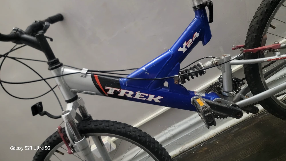Trek Y24 Full Suspension Mountain Bike - photo 4