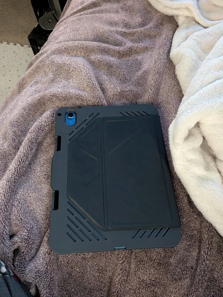 iPad 10th gen, 10.9inch in Blue with Targus Case - photo 5