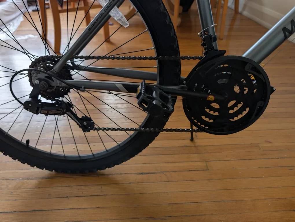 Magna Mountain Bike - Silver image indicator(2)