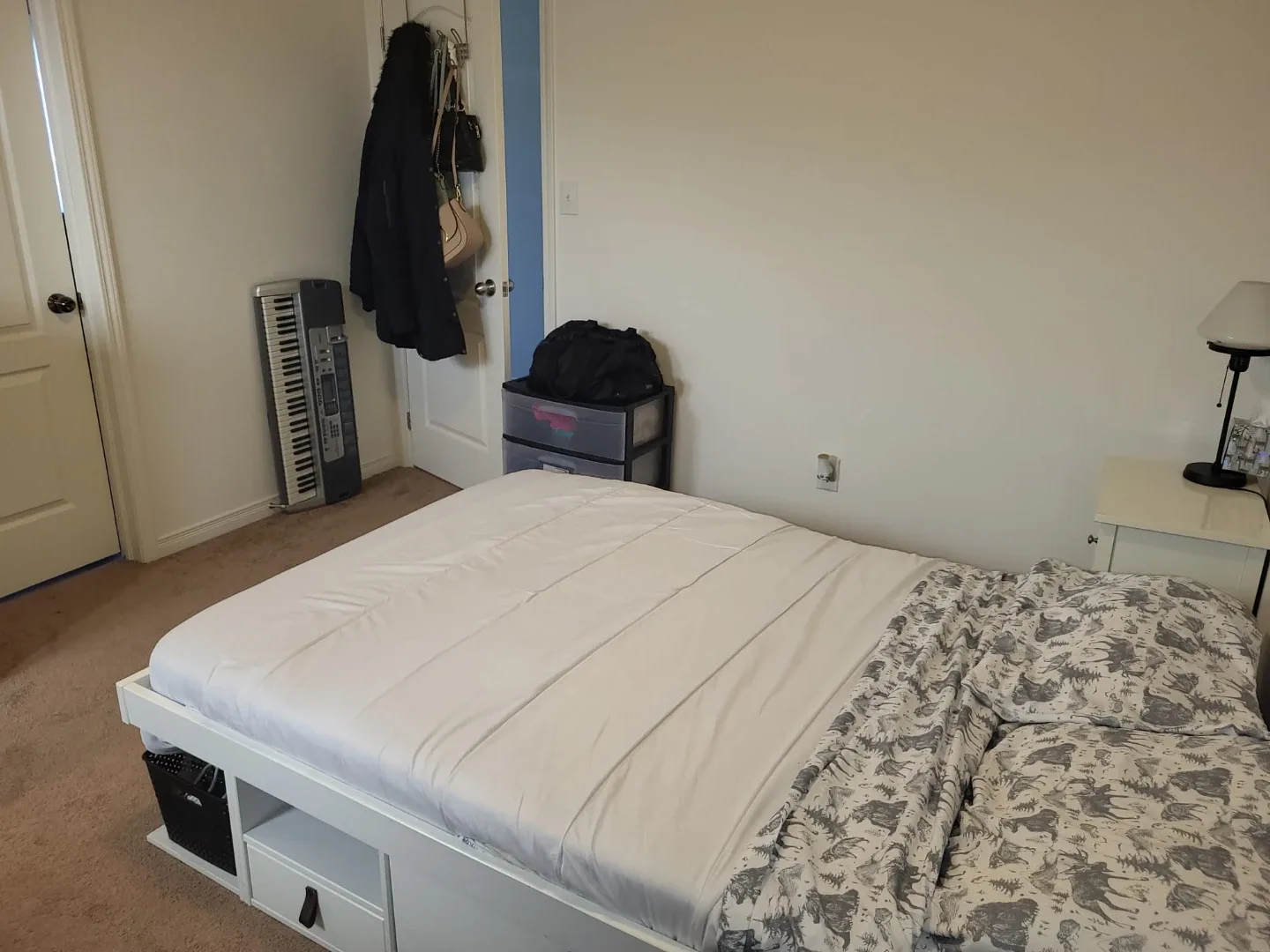 950 Room for Rent! image indicator(5)