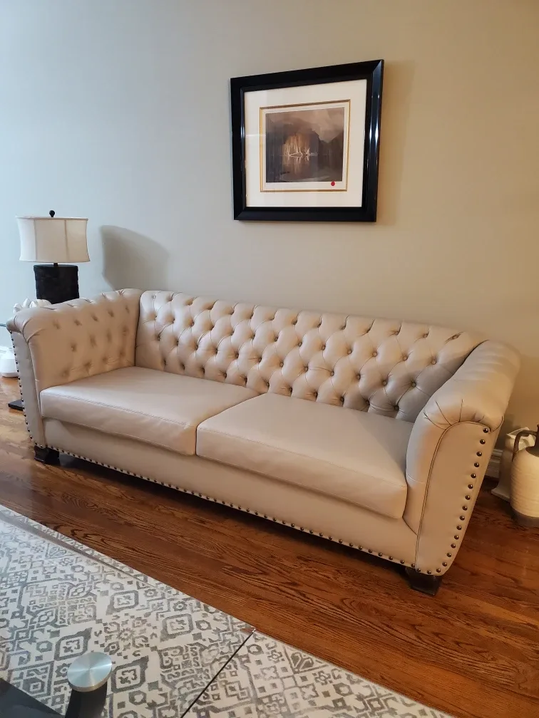 Beige Chesterfield Style Sofa image indicator(2)