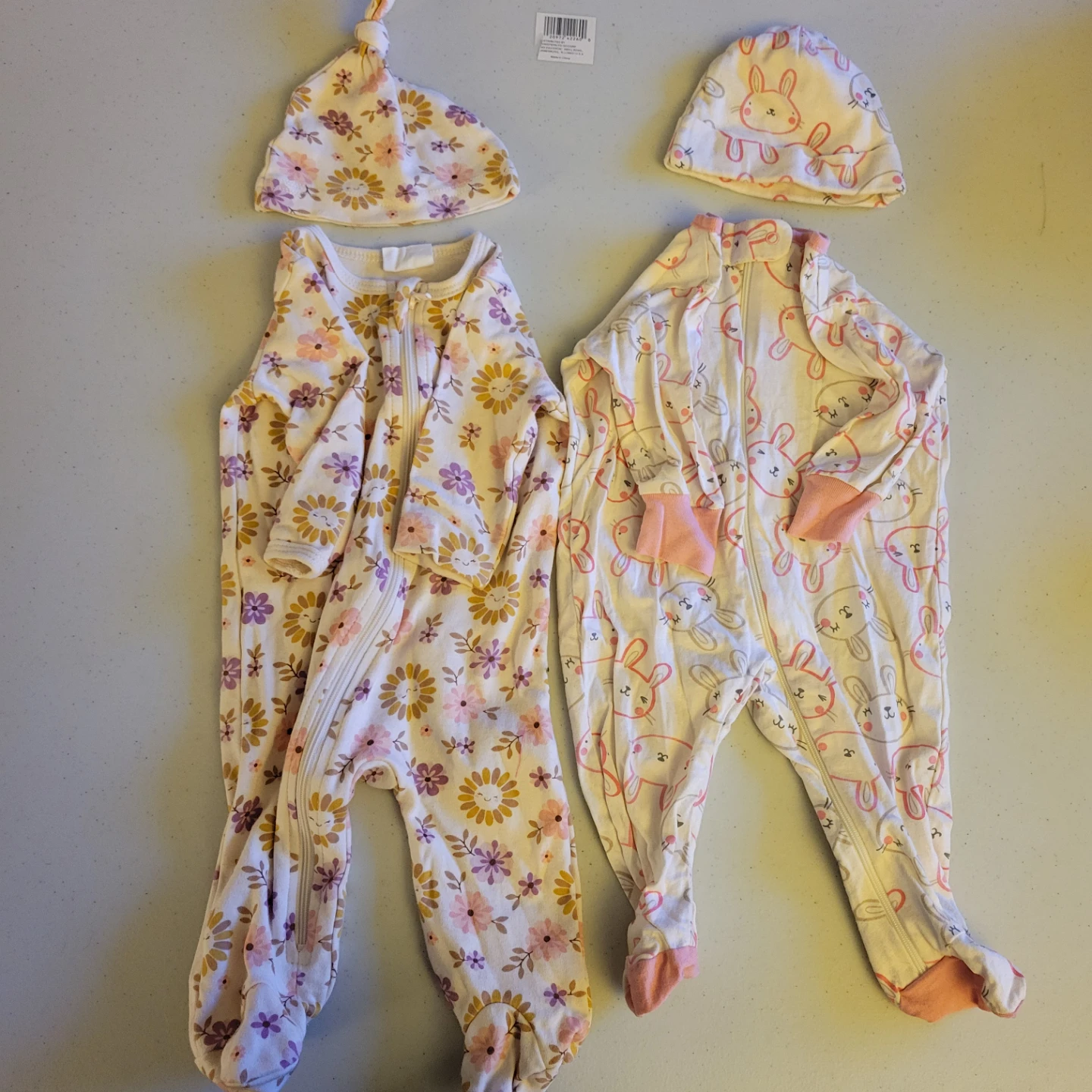 Baby Sleepers with Hats - Floral and Bunny Prints 0-3mo - photo 2