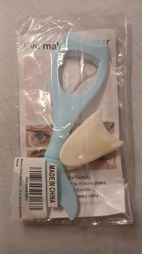 New Mascara Shield Applicator Kit