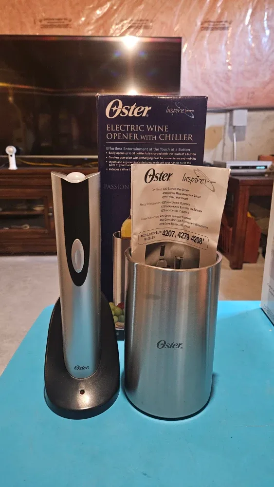 Oster Electric Wine Opener with Chiller image indicator(3)