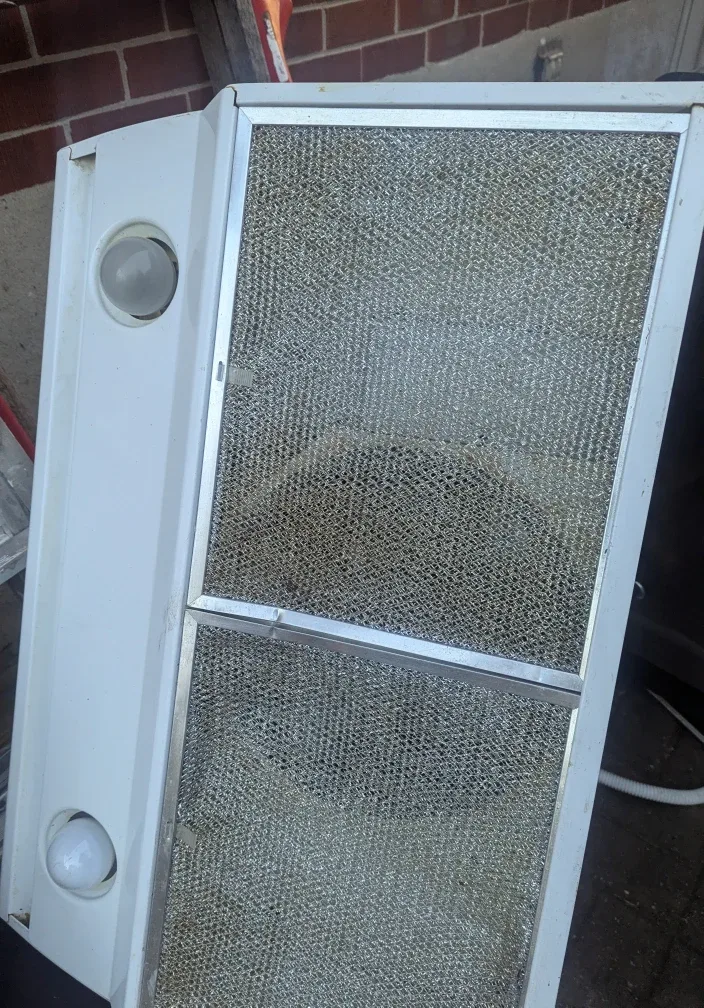 White Range Hood Fan