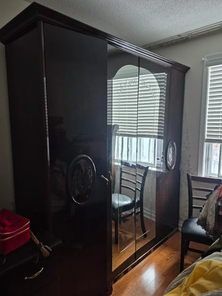 Dark Wood Wardrobe & Dresser Set image indicator(3)