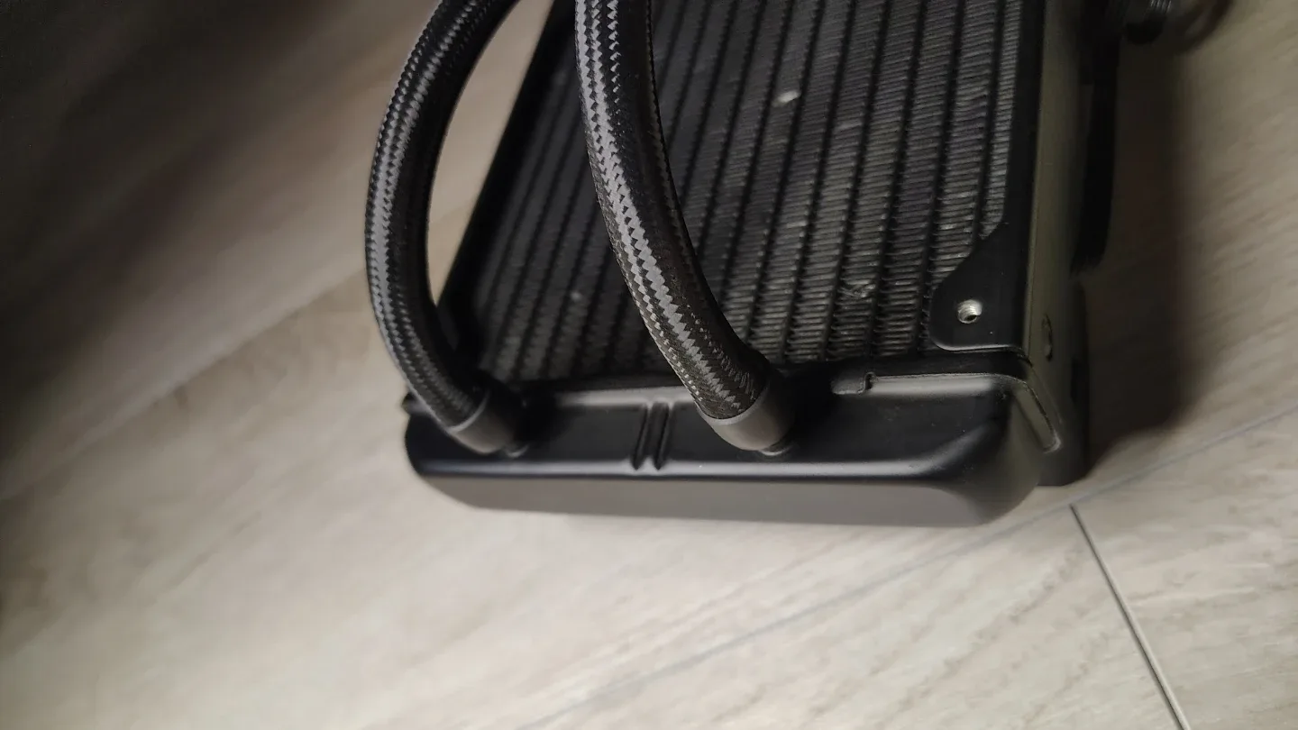 NZXT Kraken 280mm CPU Liquid Cooler image indicator(5)