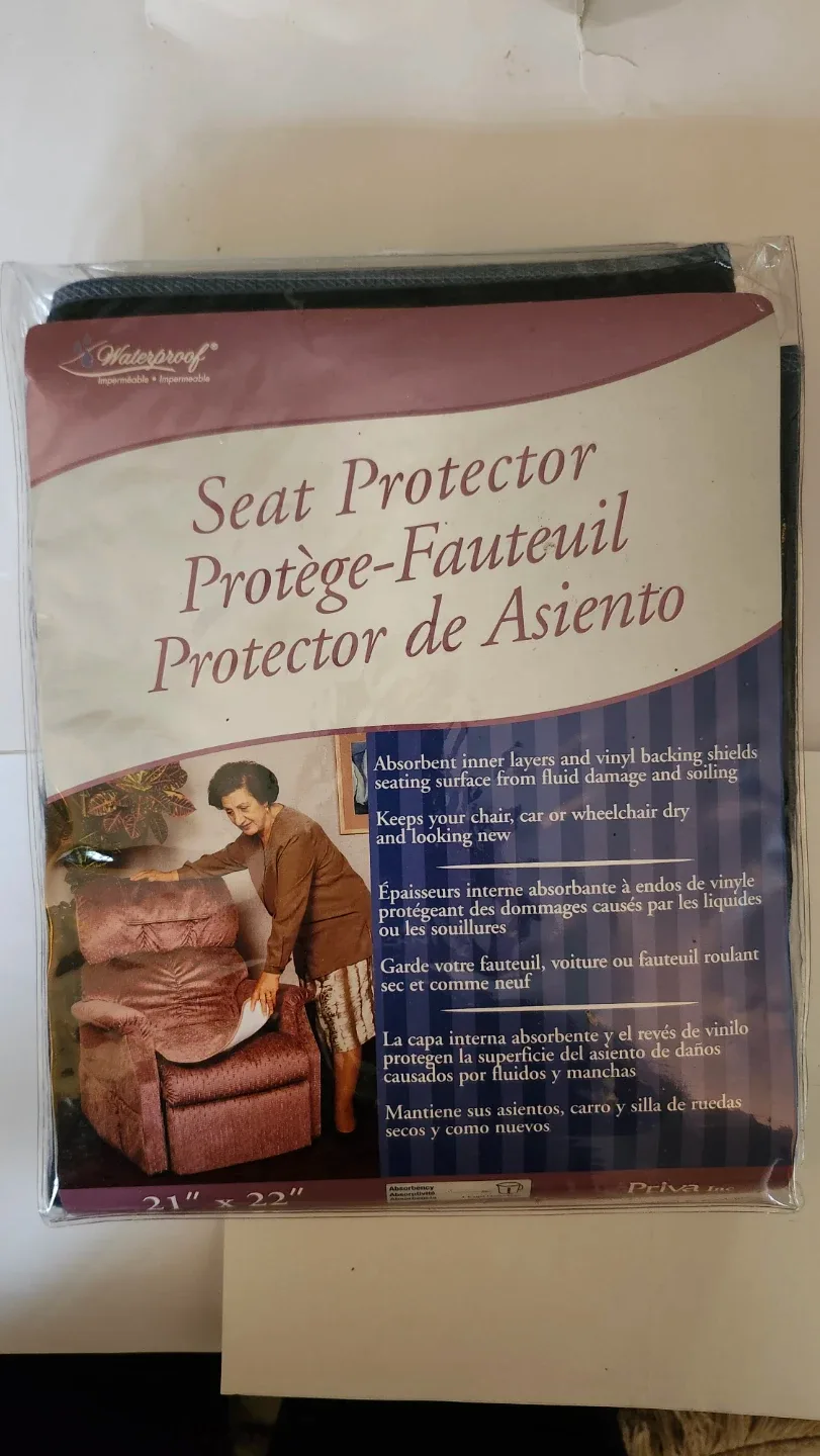 Brand New Priva Waterproof Seat Protector 21" x 22" image indicator(2)