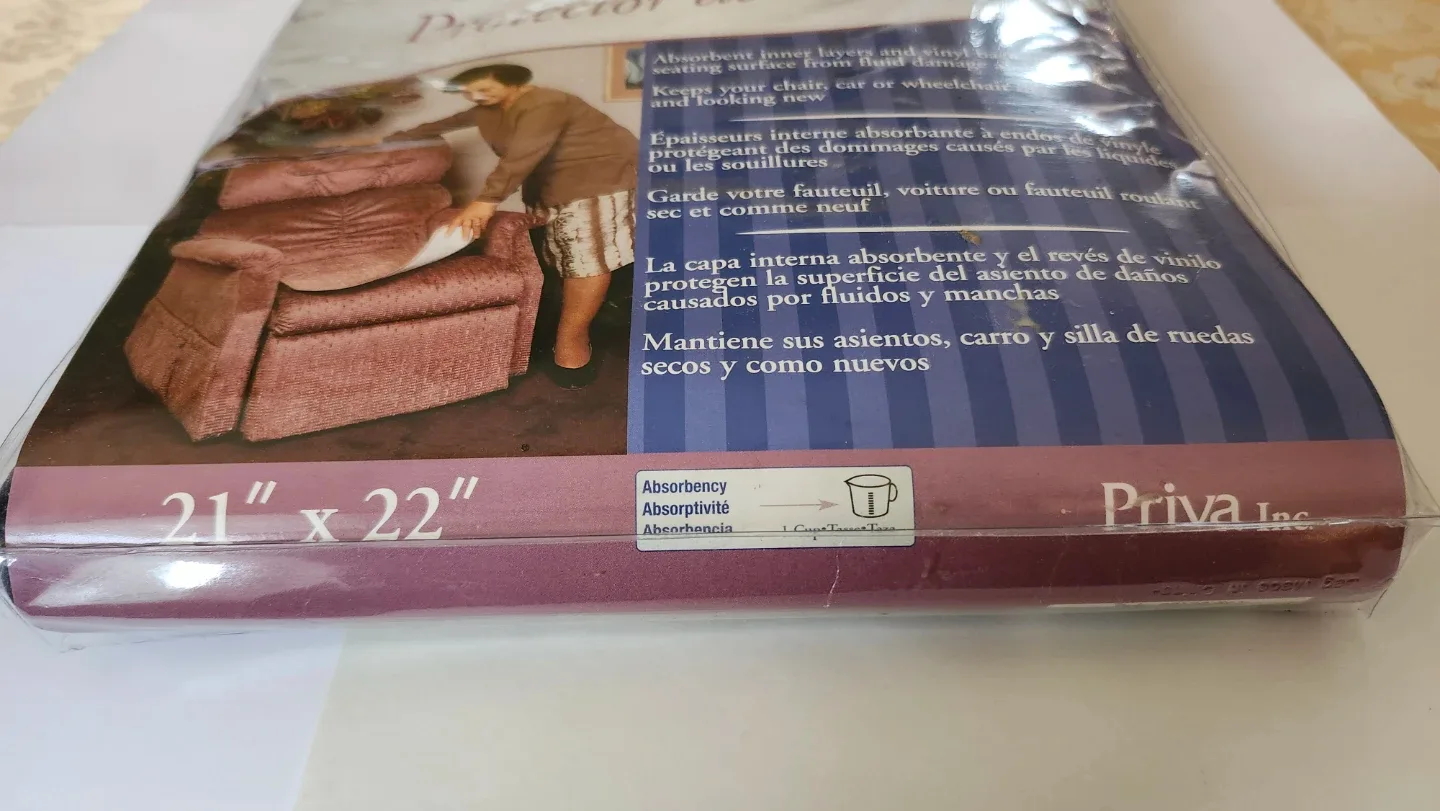 Brand New Priva Waterproof Seat Protector 21" x 22" image indicator(3)