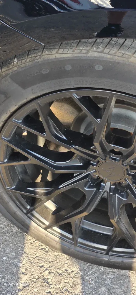 Set of 4 Black Alloy Rims image indicator(8)