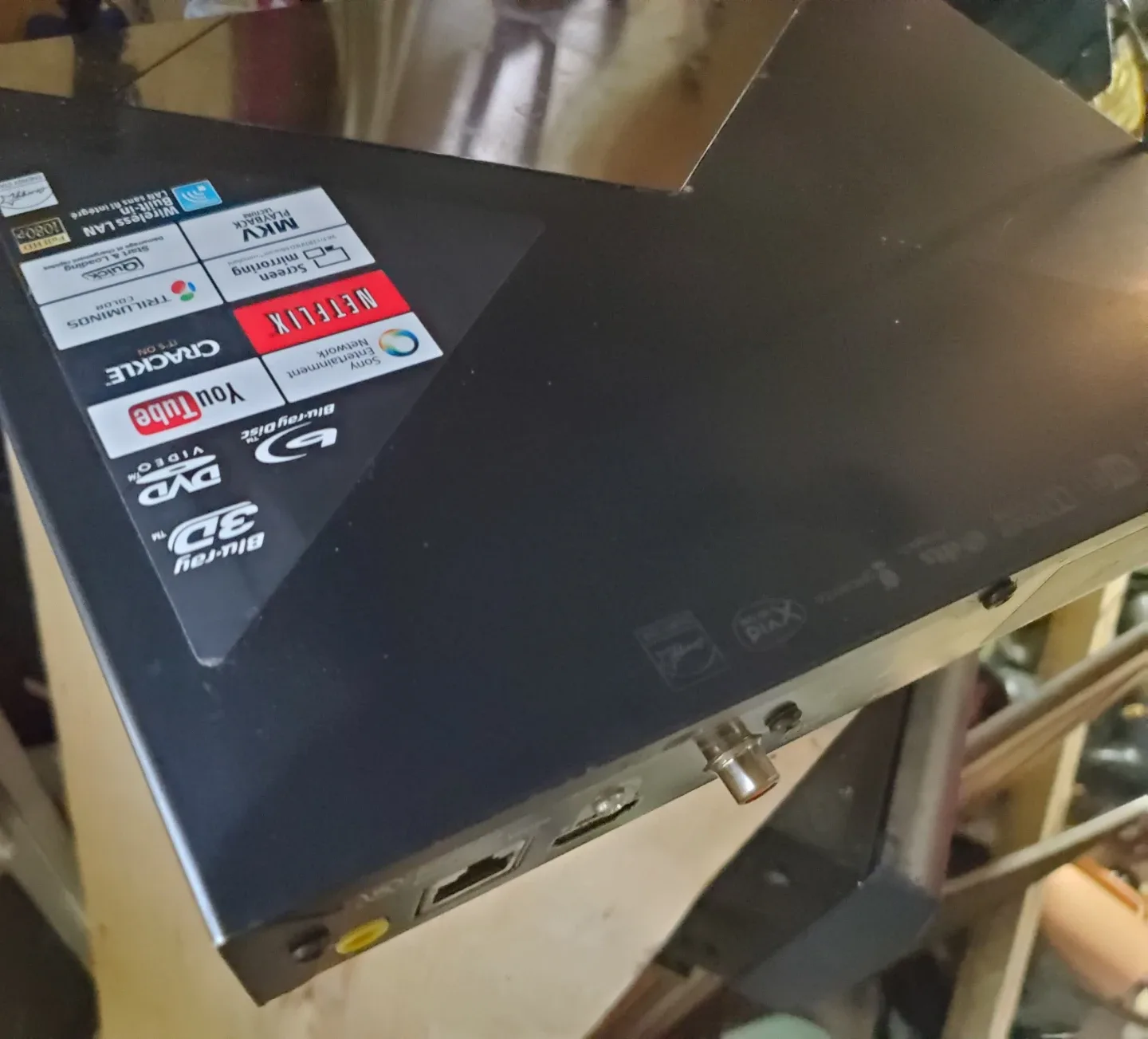 Sony 3D Blu-Ray Disc/DVD Player image indicator(2)