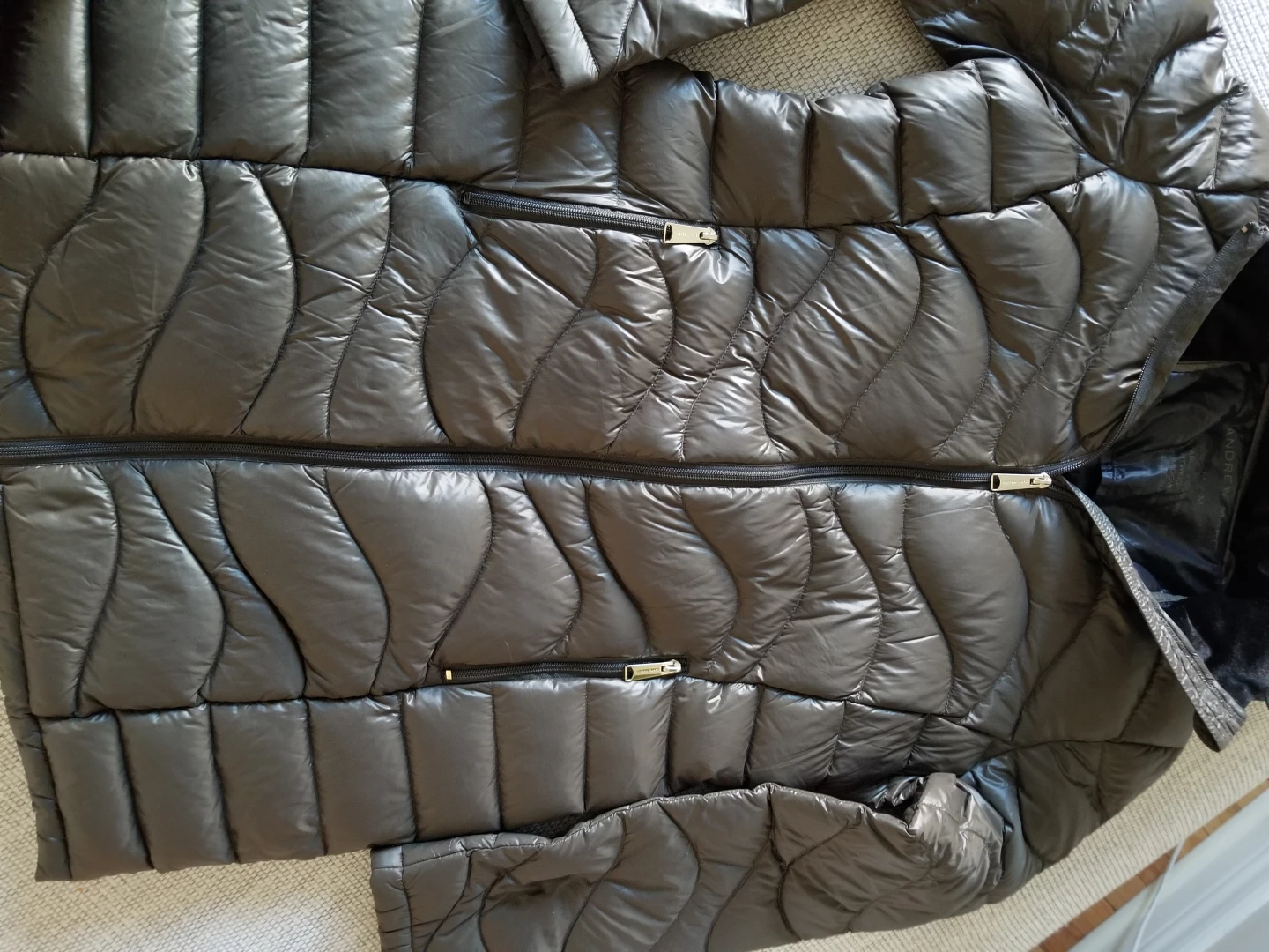 Andrew Marc Packable Down Puffer Jacket - Size M