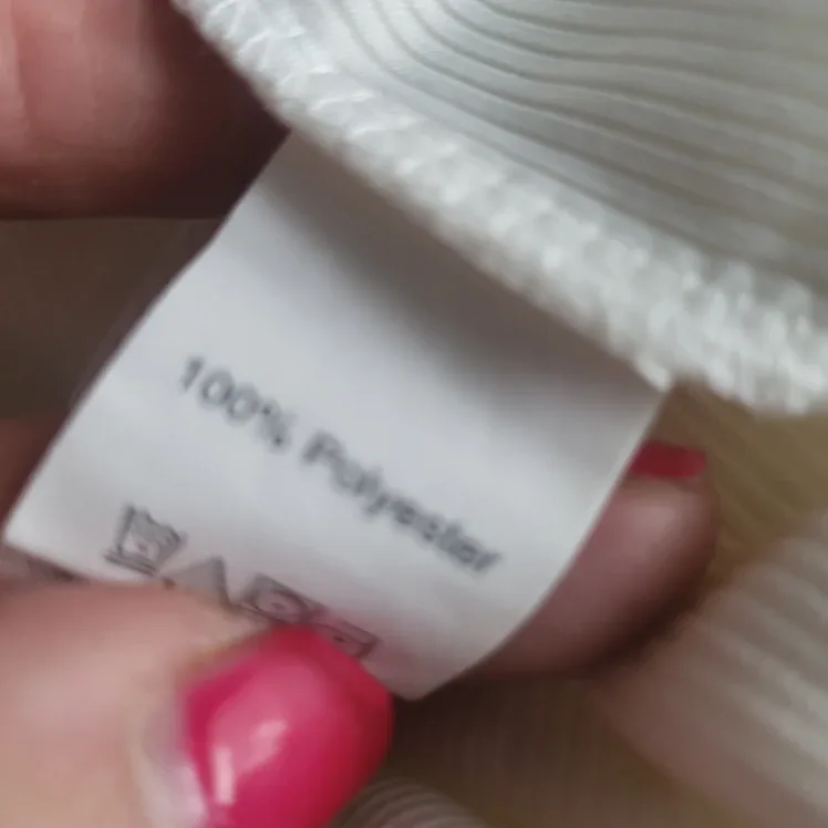 Shein White Puff Sleeve Top - Size S image indicator(4)