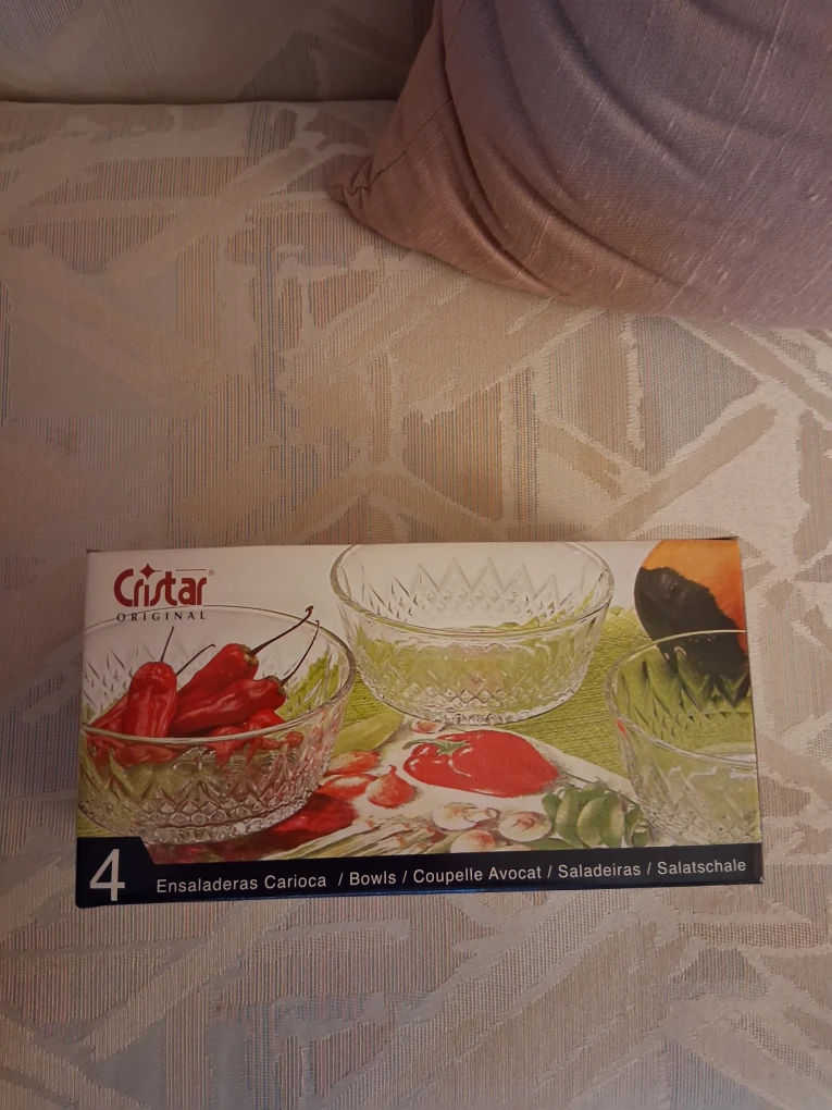 Brand new Cristar Original 4 small bowls set