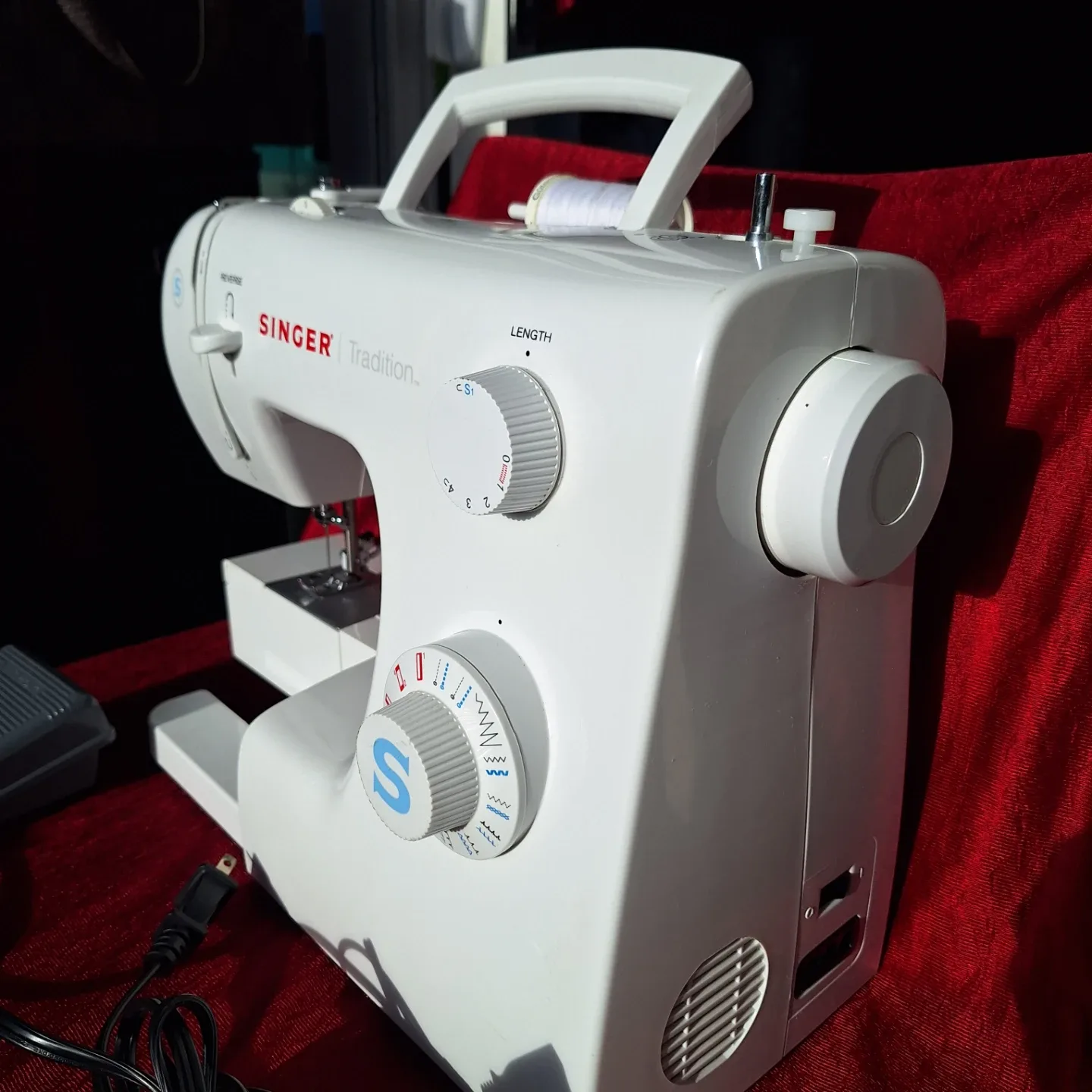 Singer Tradition 2259 Sewing Machine image indicator(3)