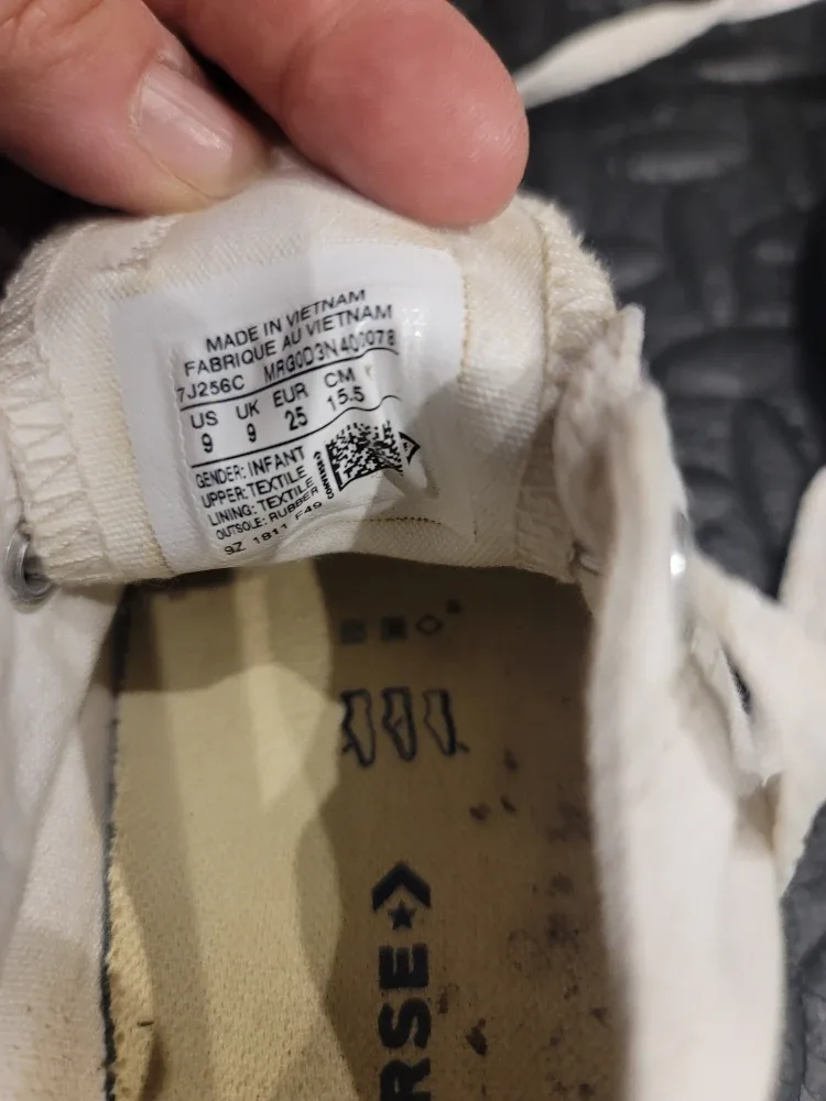 Baby Shoes Bundle: Robeez, Converse, So'dorable image indicator(5)