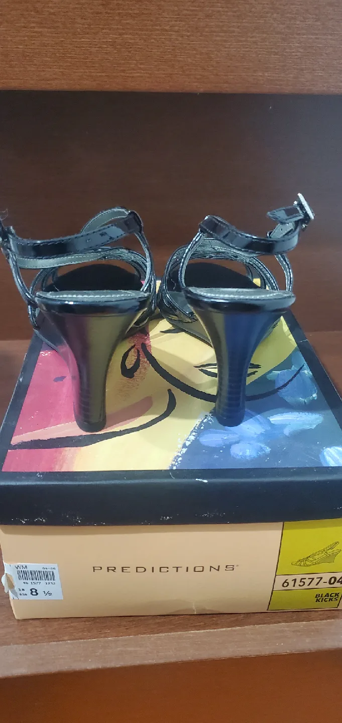 Predictions Black Strappy Heels - Size 8.5 image indicator(3)