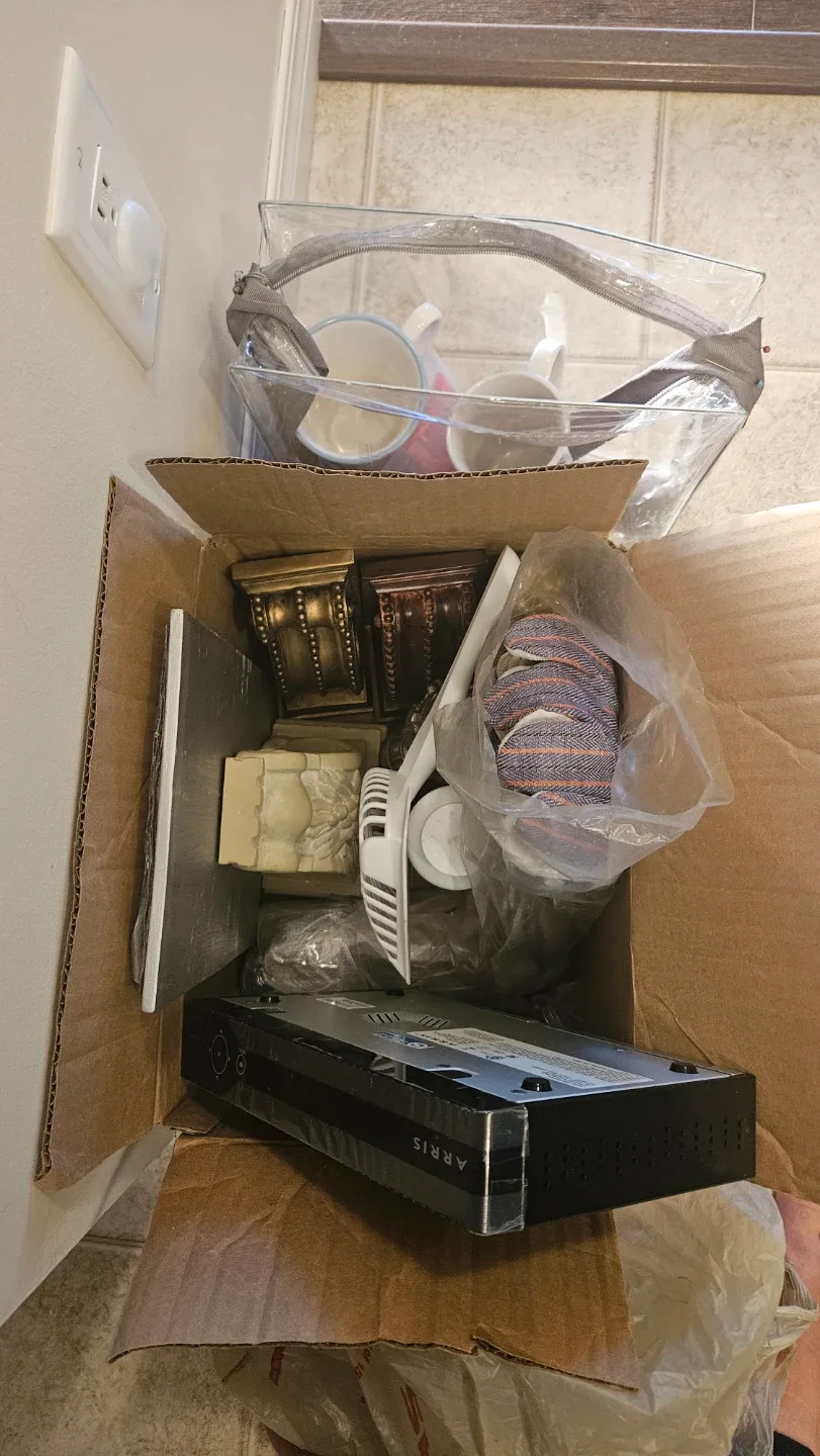 Mixed Home Decor Lot