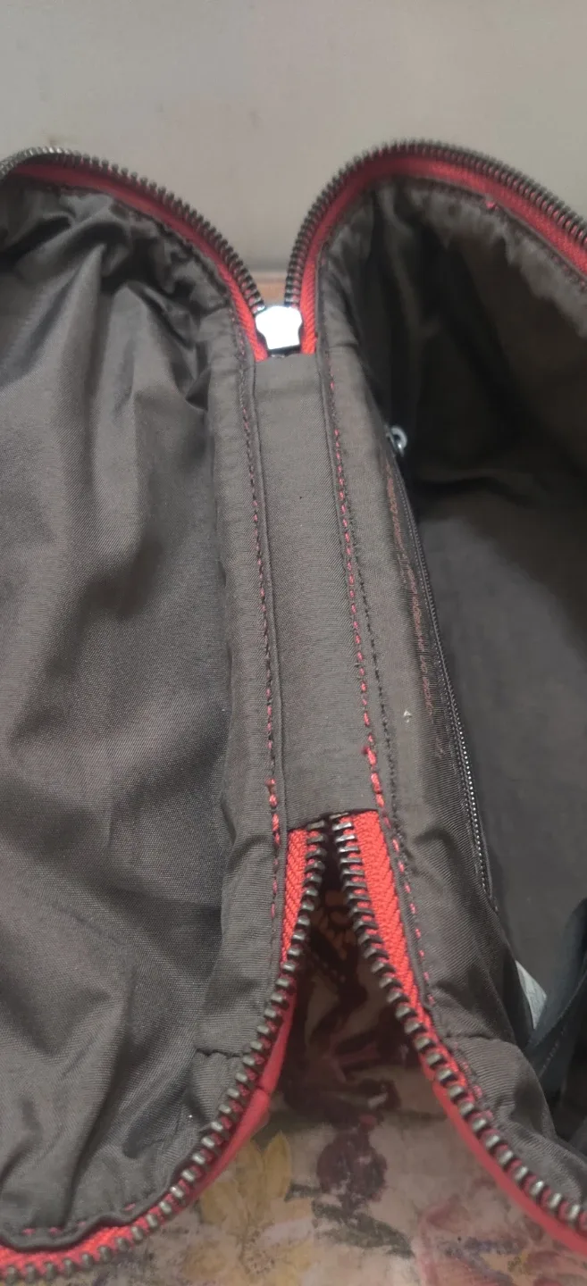 Matt & Nat Red Crossbody Bag small image indicator(7)