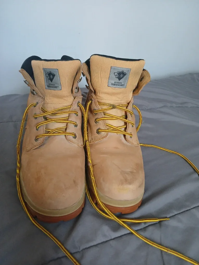 Herman Survivors Work Boots, Size 10 image indicator(2)