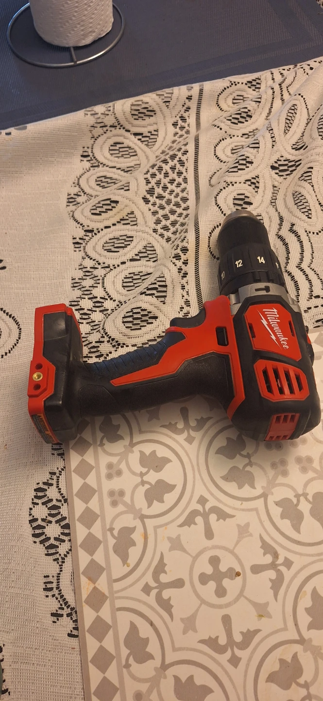 Milwaukee M18 ½ Cordless Drill - photo 3