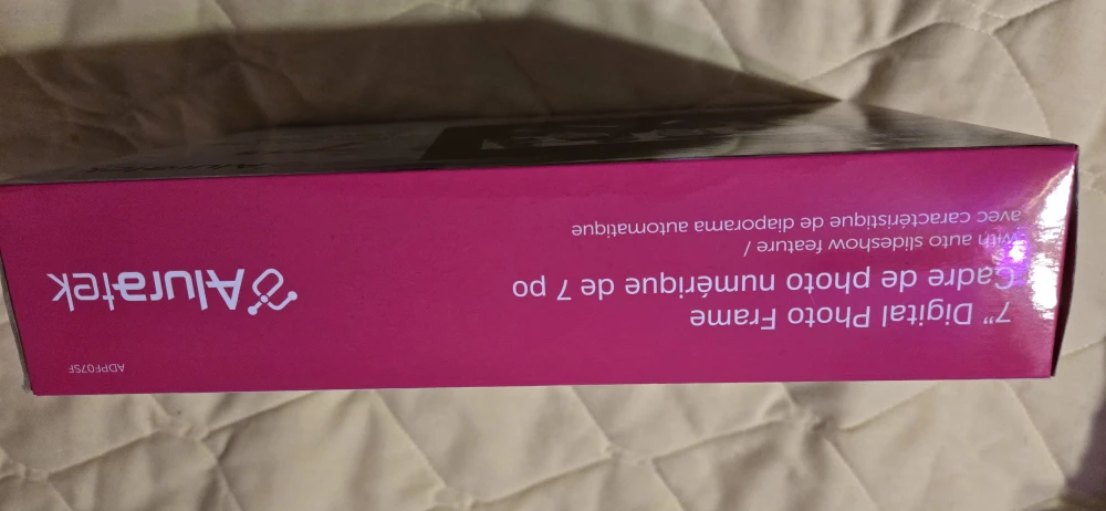 Aluratek 7" Digital Photo Frame - New in Box! - photo 5