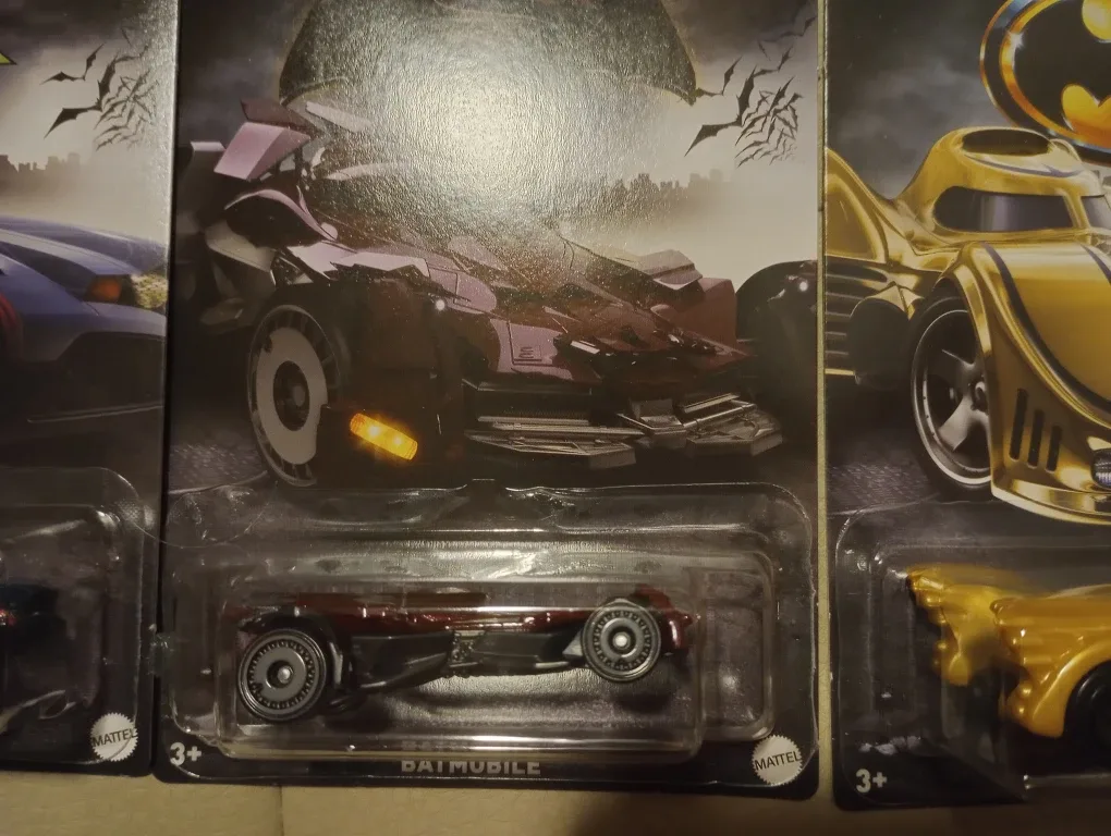 5 NEW in PACKAGE Hot Wheels Bat Man Cars image indicator(3)