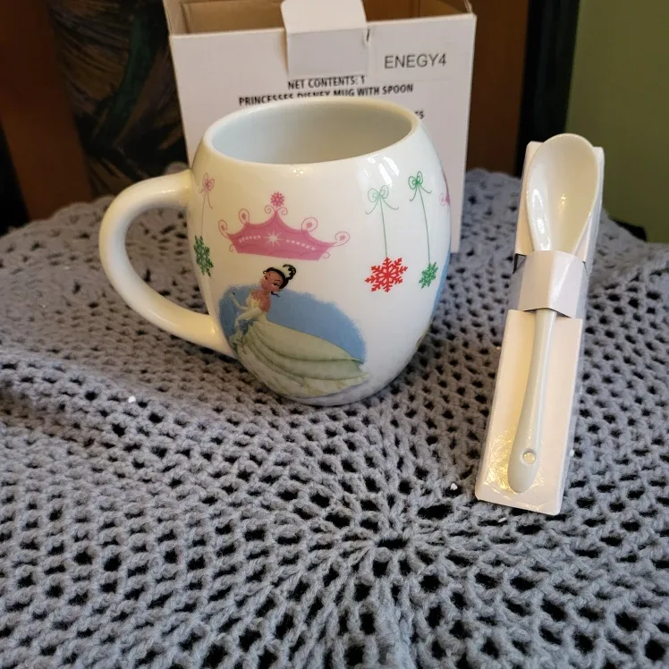 Disney Princess Mug with Spoon image indicator(2)