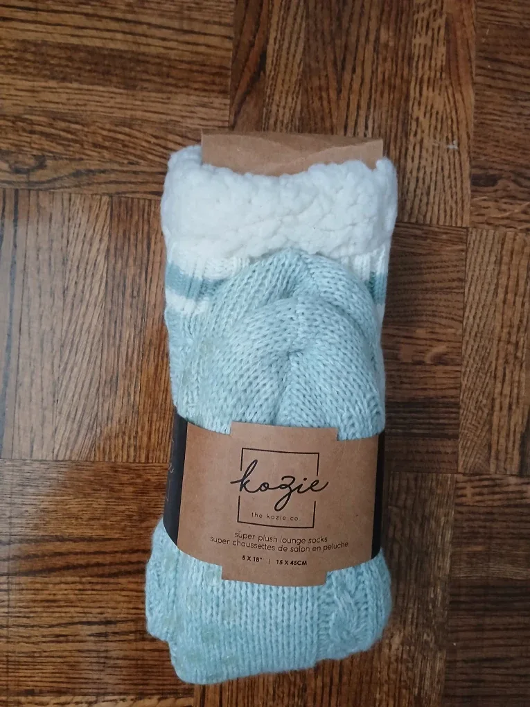 NEW Kozie Co Super Plush Lounge Socks